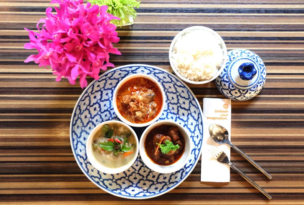 โปรโมชั่น เซ็ตหัวลำโพงอร่อยล้ำแกงไทยแท้ที่ PH1