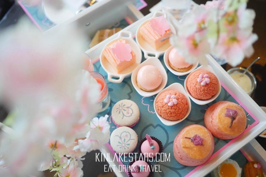 อัพ แอนด์ อะบัฟ บาร์ ร่วมสร้างบรรยากาศช่วงดอกซากุระบานที่ประเทศญี่ปุ่น ด้วยชุดน้ำชายามบ่าย “ซากุระ”