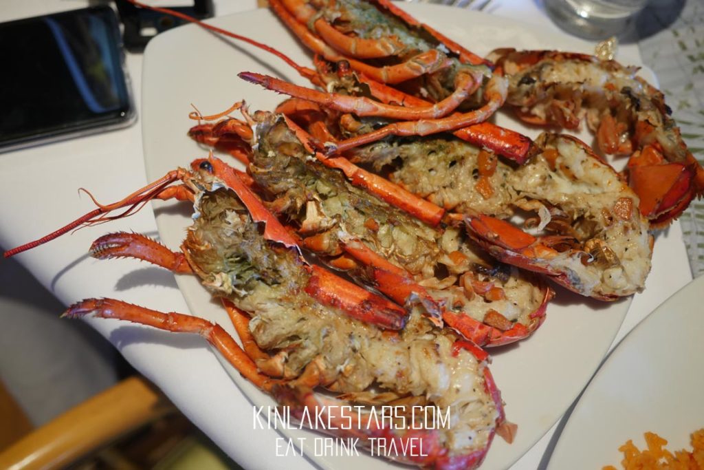 บุฟเฟ่ต์มื้อสายวันอาทิตย์ ในบรรยากาศริมแม่น้ำเจ้าพระยา ที่ห้องอาหารเทรเดอร์ วิคส์ อนันตรา ริเวอร์ไซด์ กรุงเทพฯ รีสอร์ท