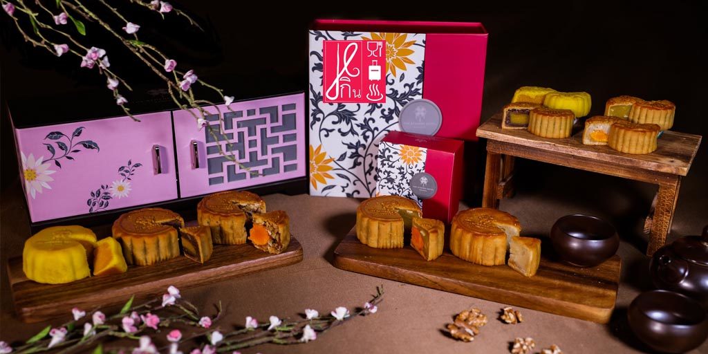 ขนมไหว้พระจันทร์ ตู้จิ๋วกับลิ้นชักและสีพาสเทลแสนหวาน ณ The Athenee Hotel, a Luxury Collection Hotel, Bangkok